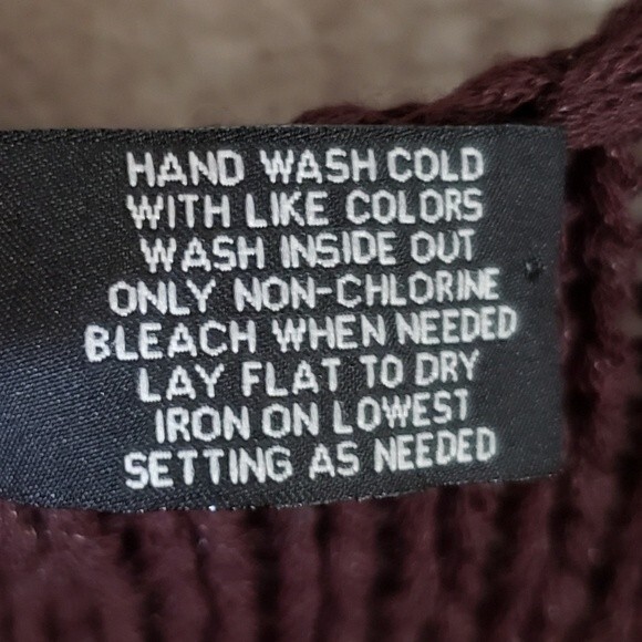 Black Label by Chico's Chocolate Brown Knit Sleeveless Sweater Size 2 - Picture 8 of 11